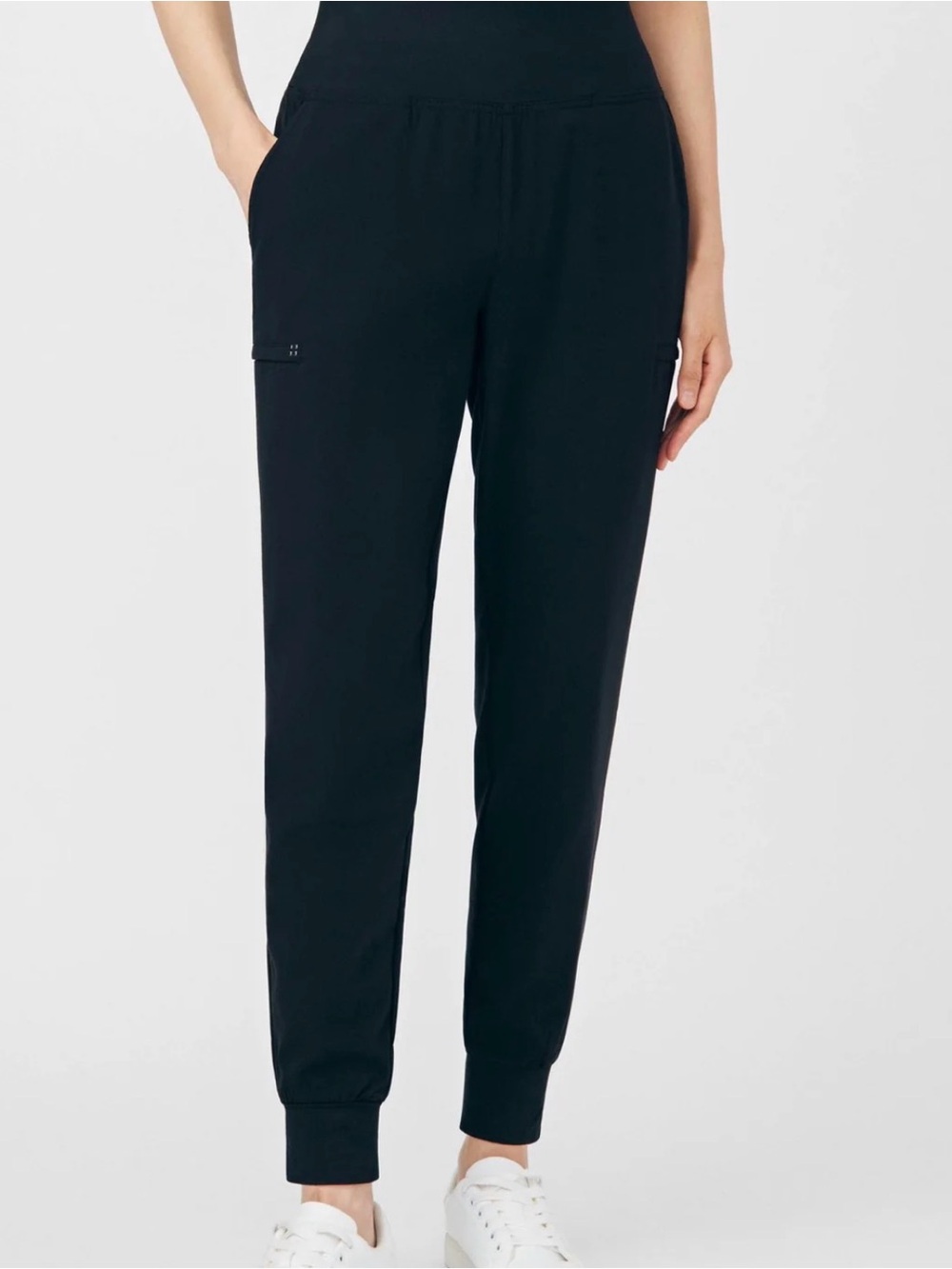 White Cross CRFT Black 6-Pocket Jogger Scrub Pants